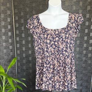 Torrid Navy and beige Floral Blouse Size 2
